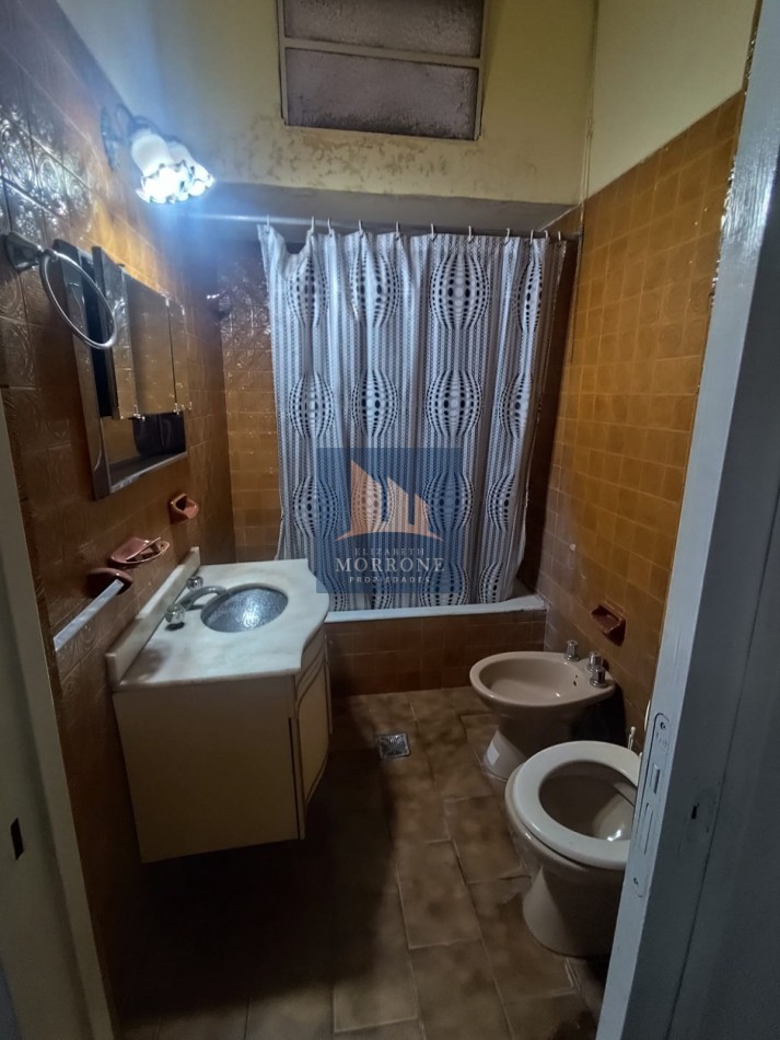 VENTA HERMOSA CASA TRES AMBIENTES EXCELNTE UBICACION CON MUCHO POTENCIAL ESTEVEZ CORREA 1002 TEMPERLEY 