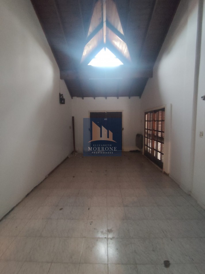 VENTA HERMOSA CASA TRES AMBIENTES EXCELNTE UBICACION CON MUCHO POTENCIAL ESTEVEZ CORREA 1002 TEMPERLEY 