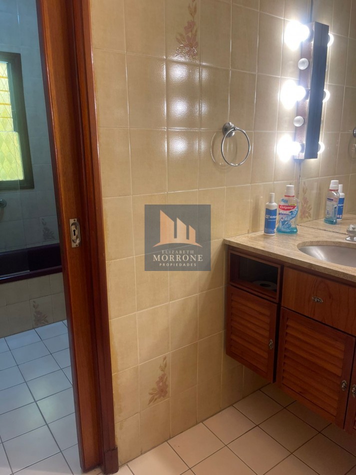 VENTA HERMOSA CASA APTA CREDITO A 3 CUADRAS DE LA ESTACION DE MTE GRANDE 3 DORMITORIOS, DUCLOUT 443 -MONTE GRANDE-