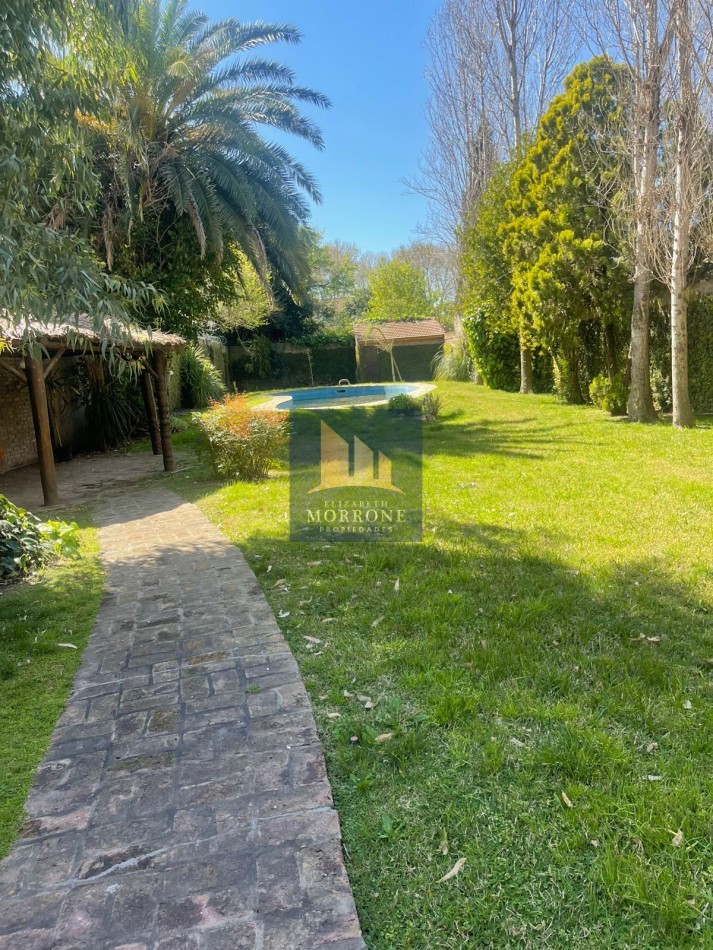 VENTA HERMOSA CASA APTA CREDITO A 3 CUADRAS DE LA ESTACION DE MTE GRANDE 3 DORMITORIOS, DUCLOUT 443 -MONTE GRANDE-