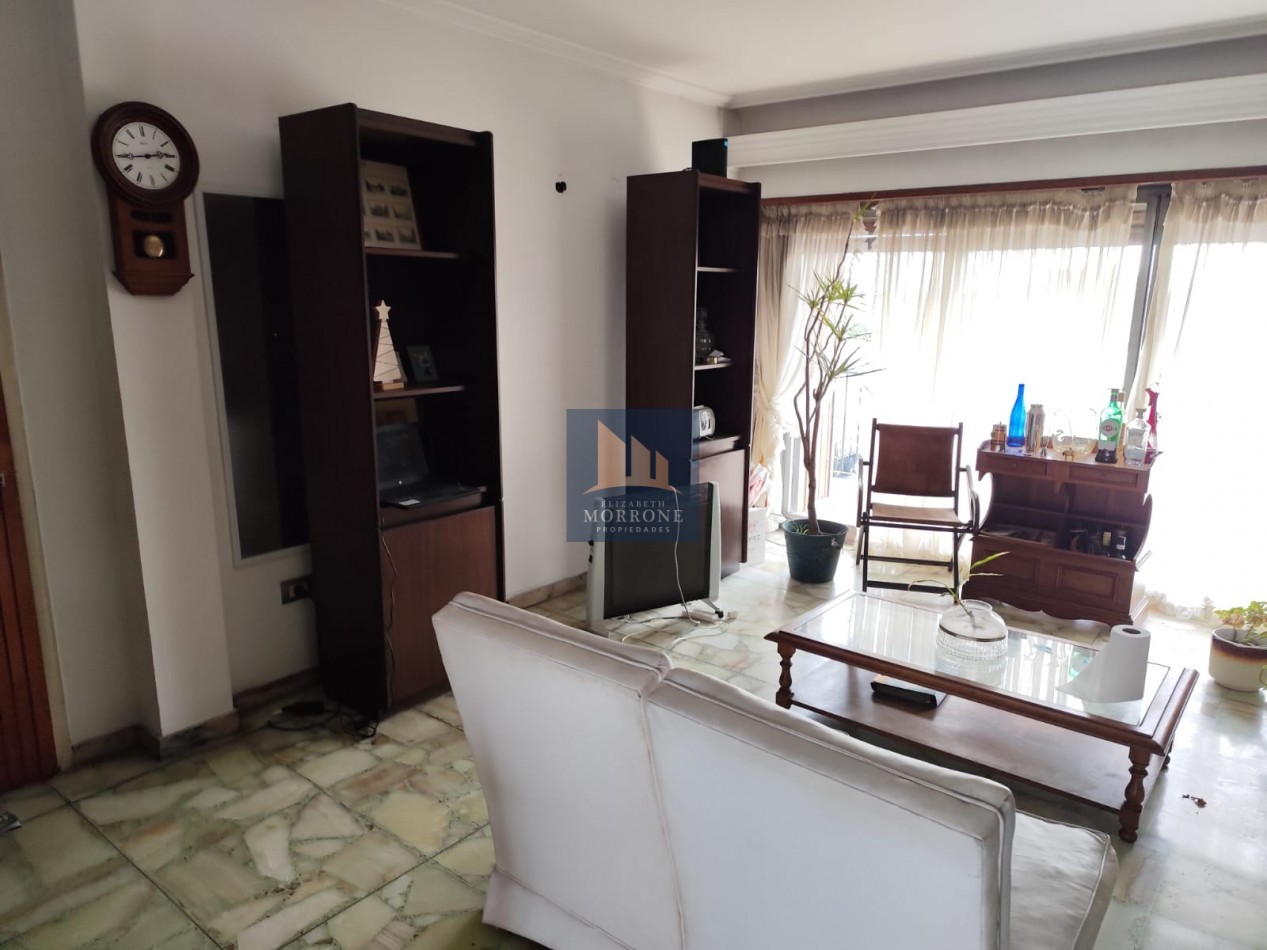 VENTA PISO COMPLETO EN EXCELENTE ZONA, DOS DORMITORIOS, TERRAZA, BALCON Y QUINCHO, AV EVA PERON 1480 -TEMPERLEY-