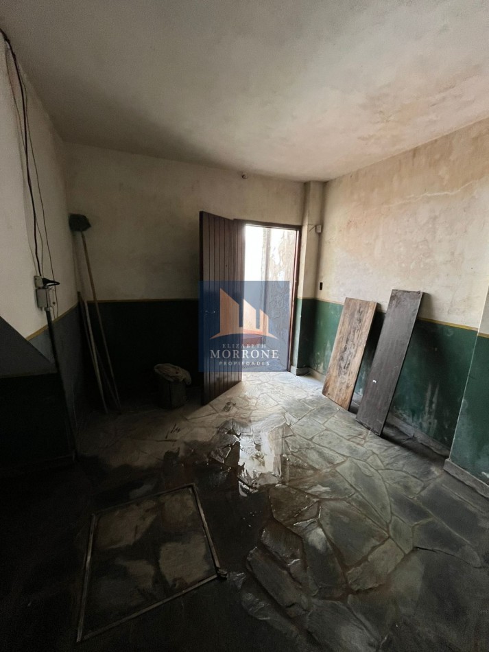 IMPORTANTE CHALET DE CATEGORIA CON 3 DORMITORIOS, SOTANO PARA VARIOS AUTOS Y PARQUE, LA CALANDRIA 4000 -SAN JOSE-