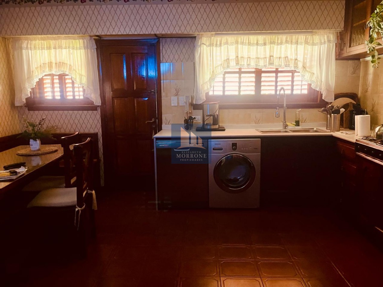 VENTA HERMOSA CASA APTA CREDITO A 3 CUADRAS DE LA ESTACION DE MTE GRANDE 3 DORMITORIOS, DUCLOUT 443 -MONTE GRANDE-