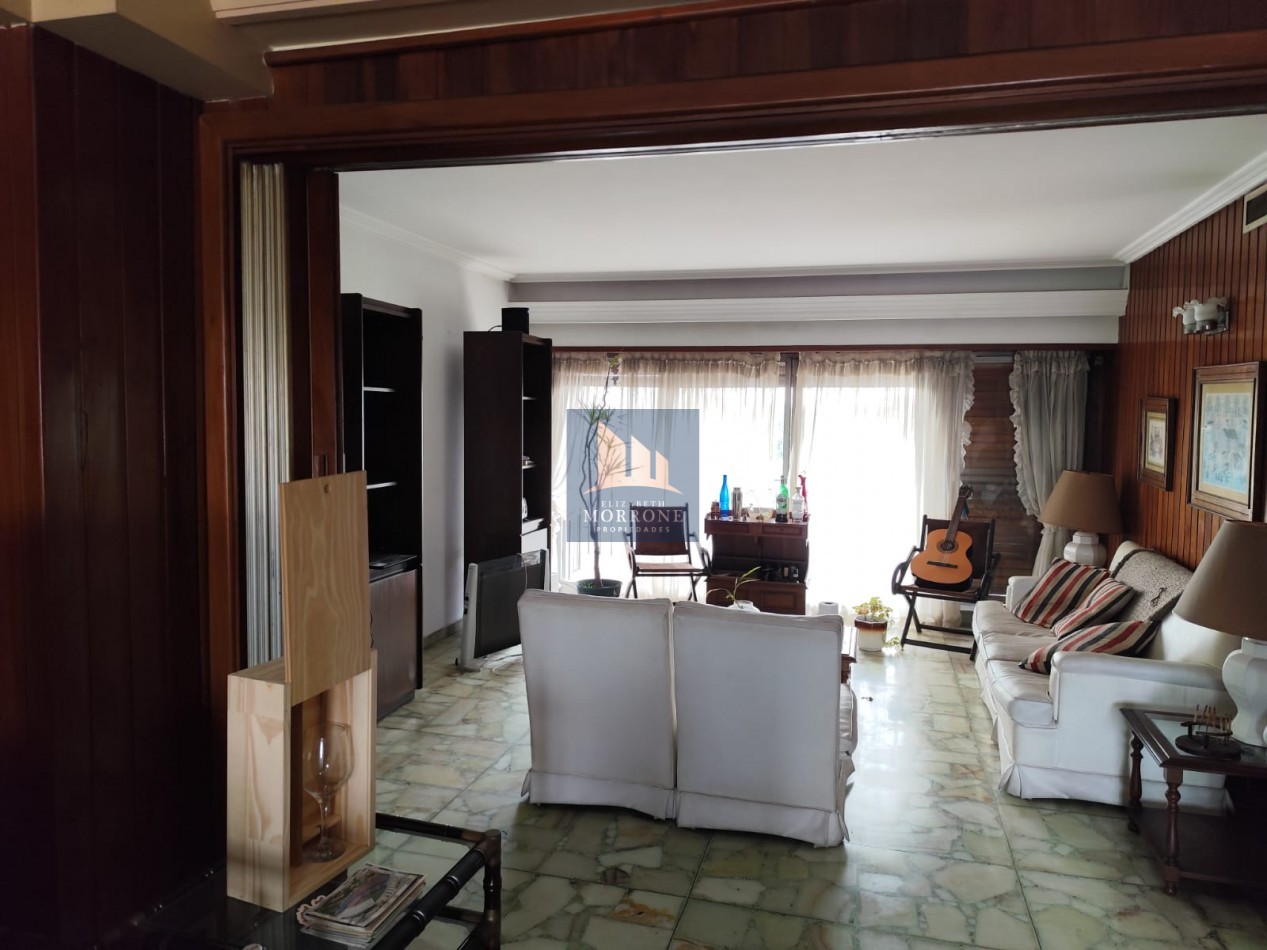 VENTA PISO COMPLETO EN EXCELENTE ZONA, DOS DORMITORIOS, TERRAZA, BALCON Y QUINCHO, AV EVA PERON 1480 -TEMPERLEY-