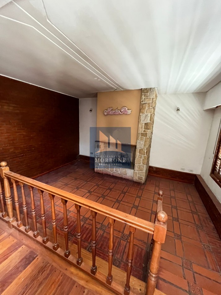 IMPORTANTE CHALET DE CATEGORIA CON 3 DORMITORIOS, SOTANO PARA VARIOS AUTOS Y PARQUE, LA CALANDRIA 4000 -SAN JOSE-