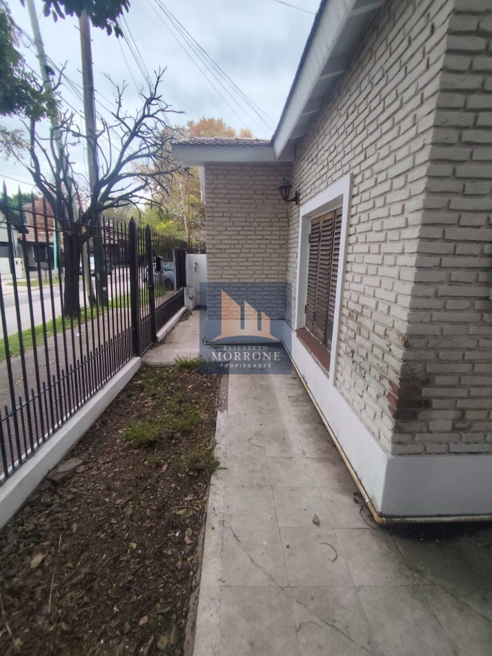 VENTA HERMOSA CASA TRES AMBIENTES EXCELNTE UBICACION CON MUCHO POTENCIAL ESTEVEZ CORREA 1002 TEMPERLEY 
