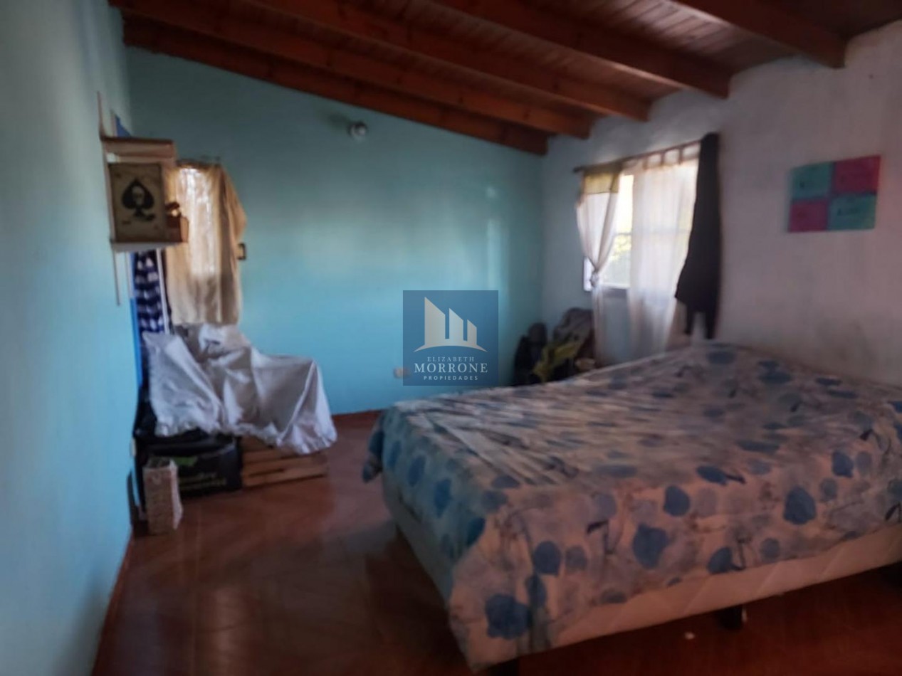 VENTA CASA EN ESQUINA 2 HABITACIONES GALERIA Y GARAGE, EL PICAFLOR 100 -TEMPERLEY-