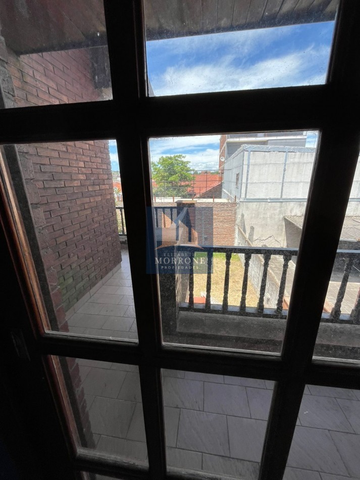 IMPORTANTE CHALET DE CATEGORIA CON 3 DORMITORIOS, SOTANO PARA VARIOS AUTOS Y PARQUE, LA CALANDRIA 4000 -SAN JOSE-