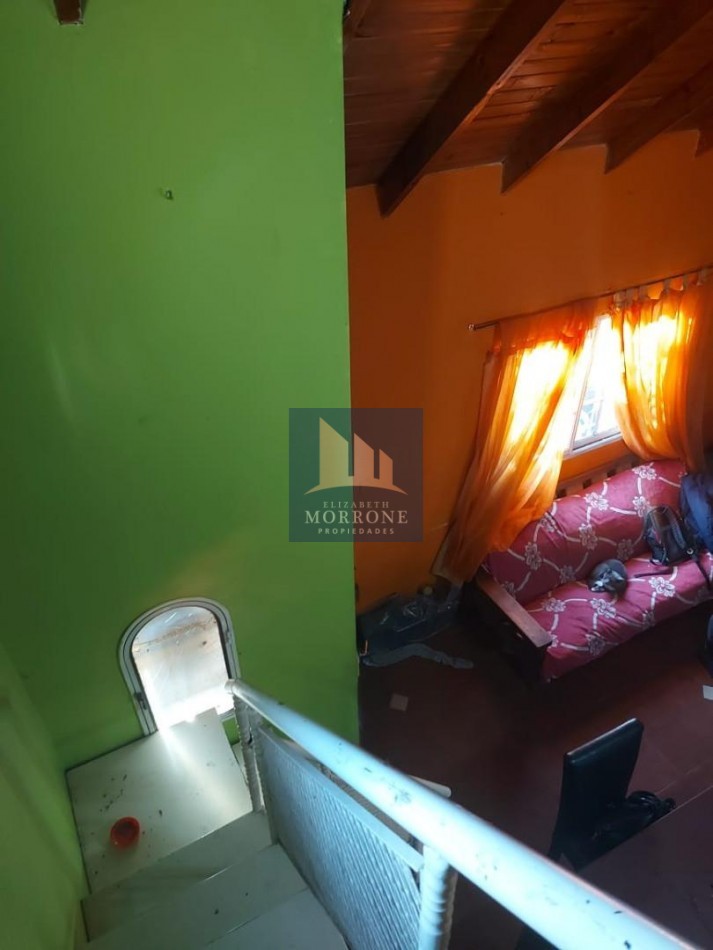 VENTA CASA EN ESQUINA 2 HABITACIONES GALERIA Y GARAGE, EL PICAFLOR 100 -TEMPERLEY-