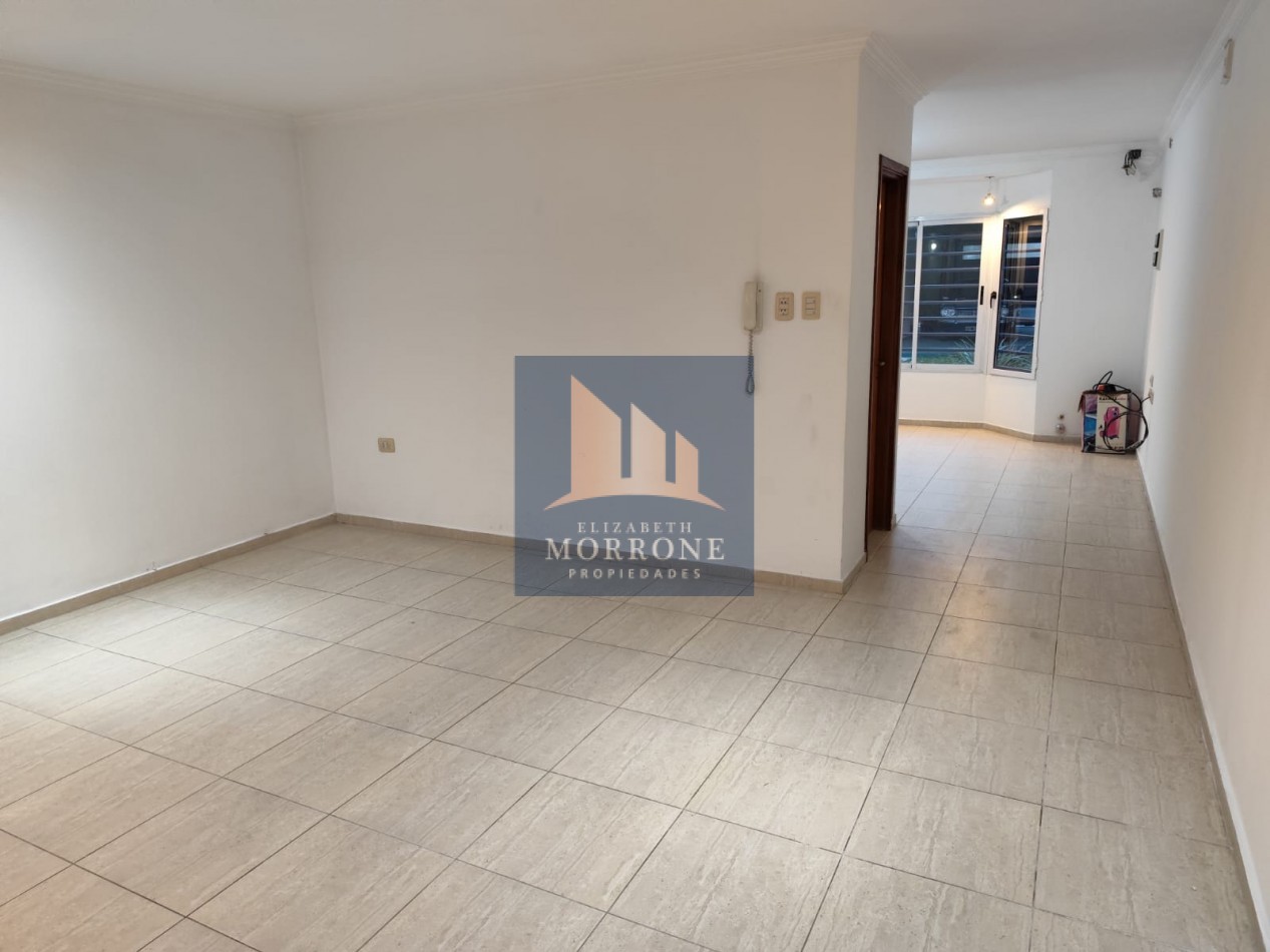 VENTA PH AL FRENTE APTA CREDITO 2 DORMITORIOS, PATIO Y GARAGE, MALVINAS ARGENTINAS 1464 -TEMPERLEY-