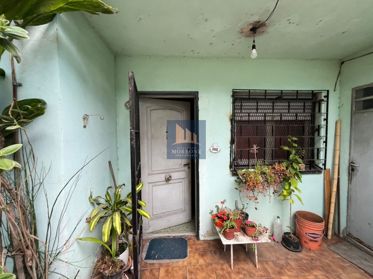 ALQUILER CASA 2 DORMITORIOS, PARQUE A SOLO METROS DE AVENIDA EVA PERON AL 1400, VELEZ SARSFIELD 1051 -TEMPERLEY-