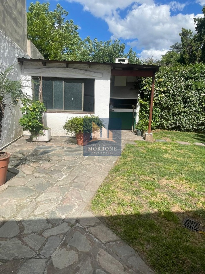 VENTA BONITA CASA APTA CREDITO - 4 AMBIENTES MAZZA 178  MONTE GRANDE !!! TOMA DEPARTAMENTO EN CABA EN PARTE DE PAGO