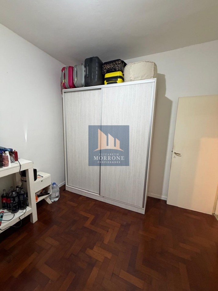 VENTA HERMOSA CASA PLANTA BAJA, EXCELENTE ESTADO TRES AMBIENTES, PARQUE Y PILETA -ZEBALLOS 655 TEMPERLEY-