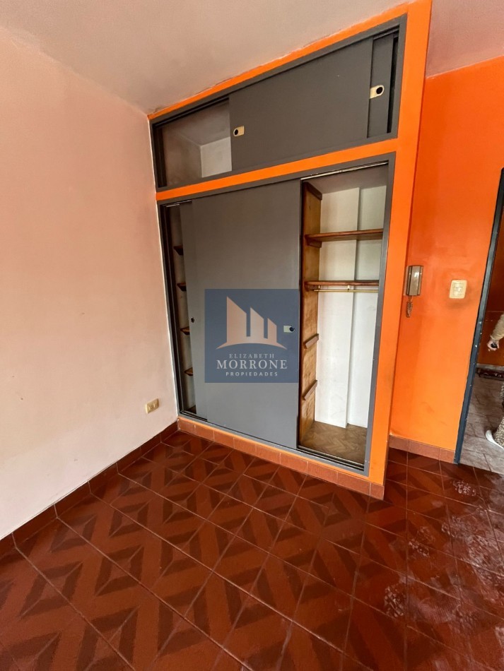 ALQUILER DEPARTAMENTO EN PRIMER PISO AL FRENTE, 2 DORMITORIOS Y PATIO CON LAVADERO, AV EVA PERON 3950 -TEMPERLEY- 