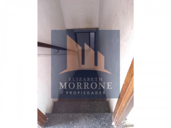 EXCELENTE GALPON CON DEPARTAMENTO EN VENTA, RUBEN DARIO 400 -TEMPERLEY-