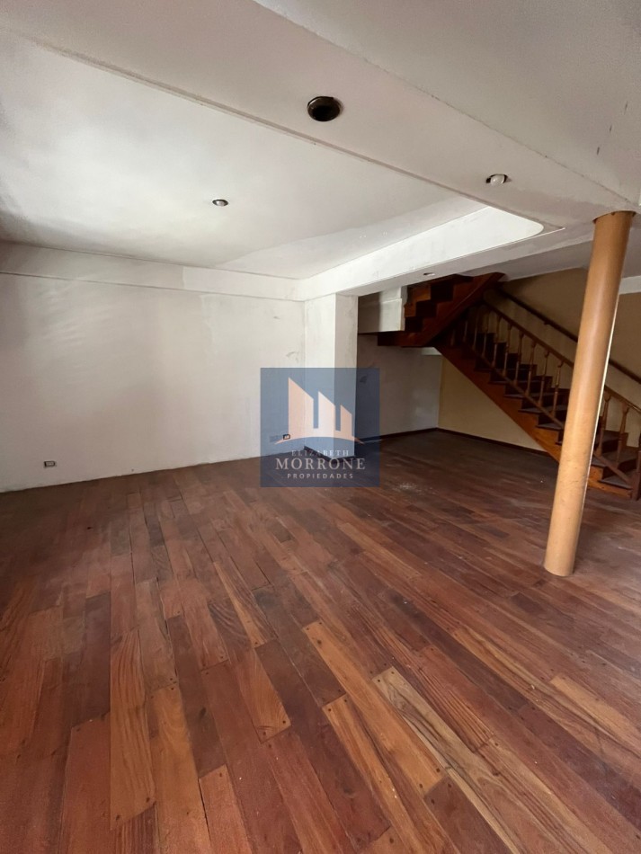 IMPORTANTE CHALET DE CATEGORIA CON 3 DORMITORIOS, SOTANO PARA VARIOS AUTOS Y PARQUE, LA CALANDRIA 4000 -SAN JOSE-