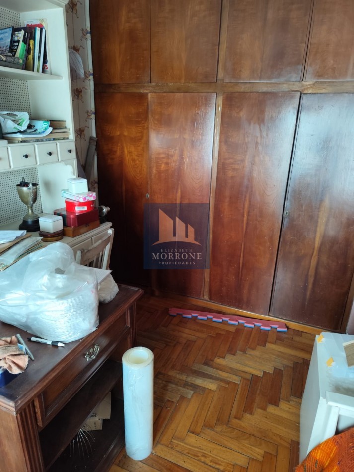 VENTA PISO COMPLETO EN EXCELENTE ZONA, DOS DORMITORIOS, TERRAZA, BALCON Y QUINCHO, AV EVA PERON 1480 -TEMPERLEY-