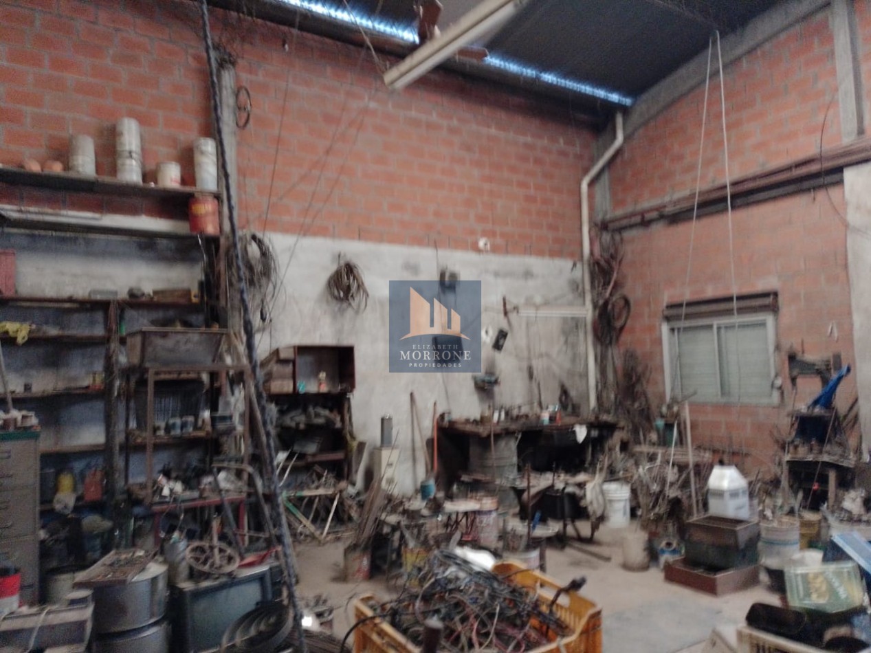 VENTA GALPON 130 MT2 CON FONDO LIBRE Y OFICINA, RIO NEGRO 1500 -SAN JOSE-