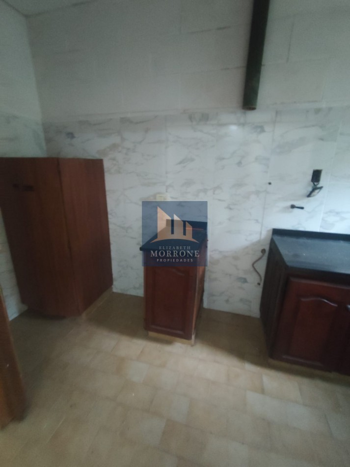 VENTA HERMOSA CASA TRES AMBIENTES EXCELNTE UBICACION CON MUCHO POTENCIAL ESTEVEZ CORREA 1002 TEMPERLEY 