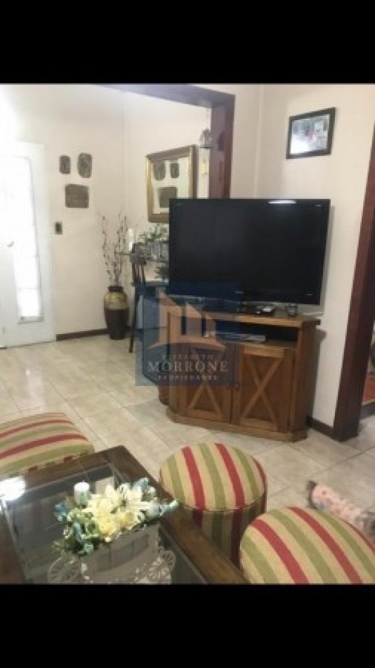 HERMOSA CASA, 4 DORMITORIOS, E ARANA 1700 -LUIS GUILLON-