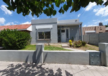-RESERVADA-ALQUILER CASA 3 AMBIENTES, AMPLIO PARQUE, EXCELENTE UBICACION PROXIMIDAD A TRANSPORTE PUBLICO, LITUANIA 141 -TEMPERLEY-