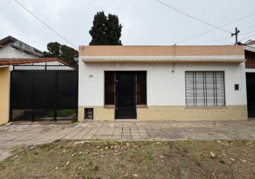 -RESERVADA-ALQUILER CASA 3 AMBIENTES, PATIO Y LUGAR DESCUBIERTO PARA ENTRAR UN AUTO A 3 CUADRAS DE AV EVA PERON AL 1500, EL ZORZAL 161 -TEMPERLEY-