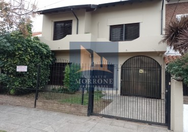 VENTA HERMOSA CASA 3 DORMITORIOS, PILETA Y TERRAZA, CANALE 2780 -ALMIRANTE BROWN-  APTA CREDITO