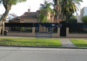 HERMOSA CASA EN VENTA 3 DORMITORIOS, RIOBAMBA 900 -TEMPERLEY-